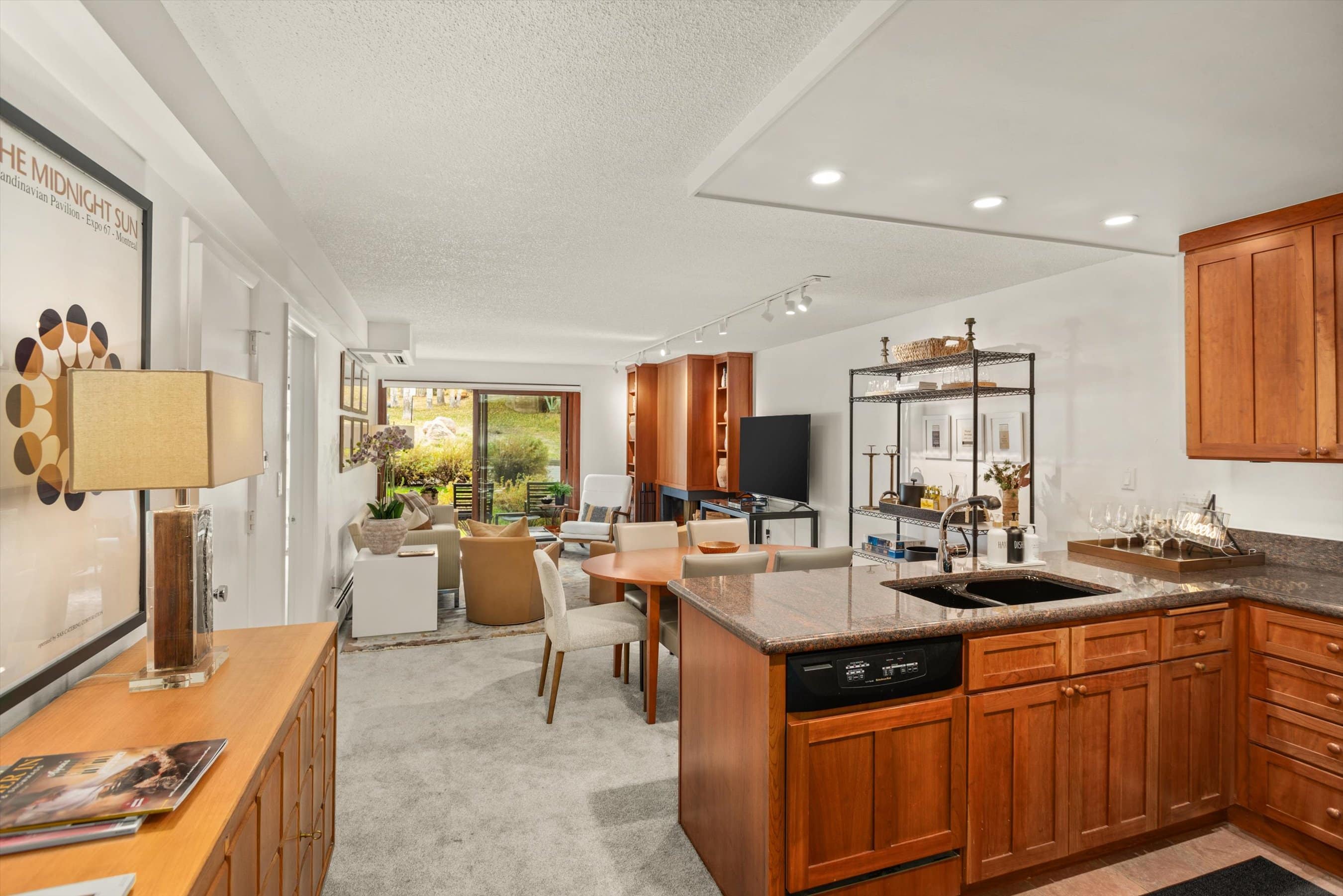 09-205eDurant1C_241017009-2