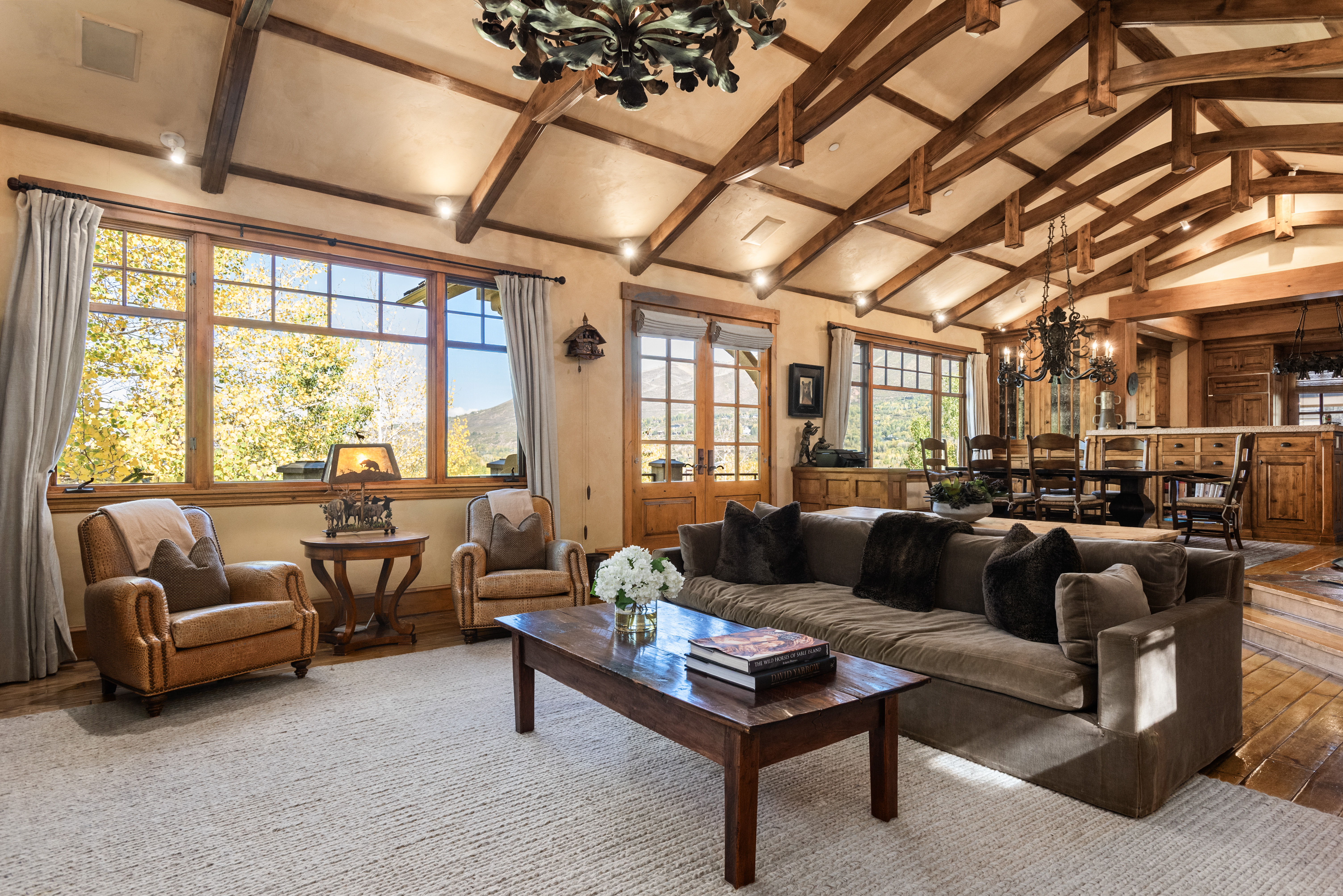 02-660SGalenaSt_241008002