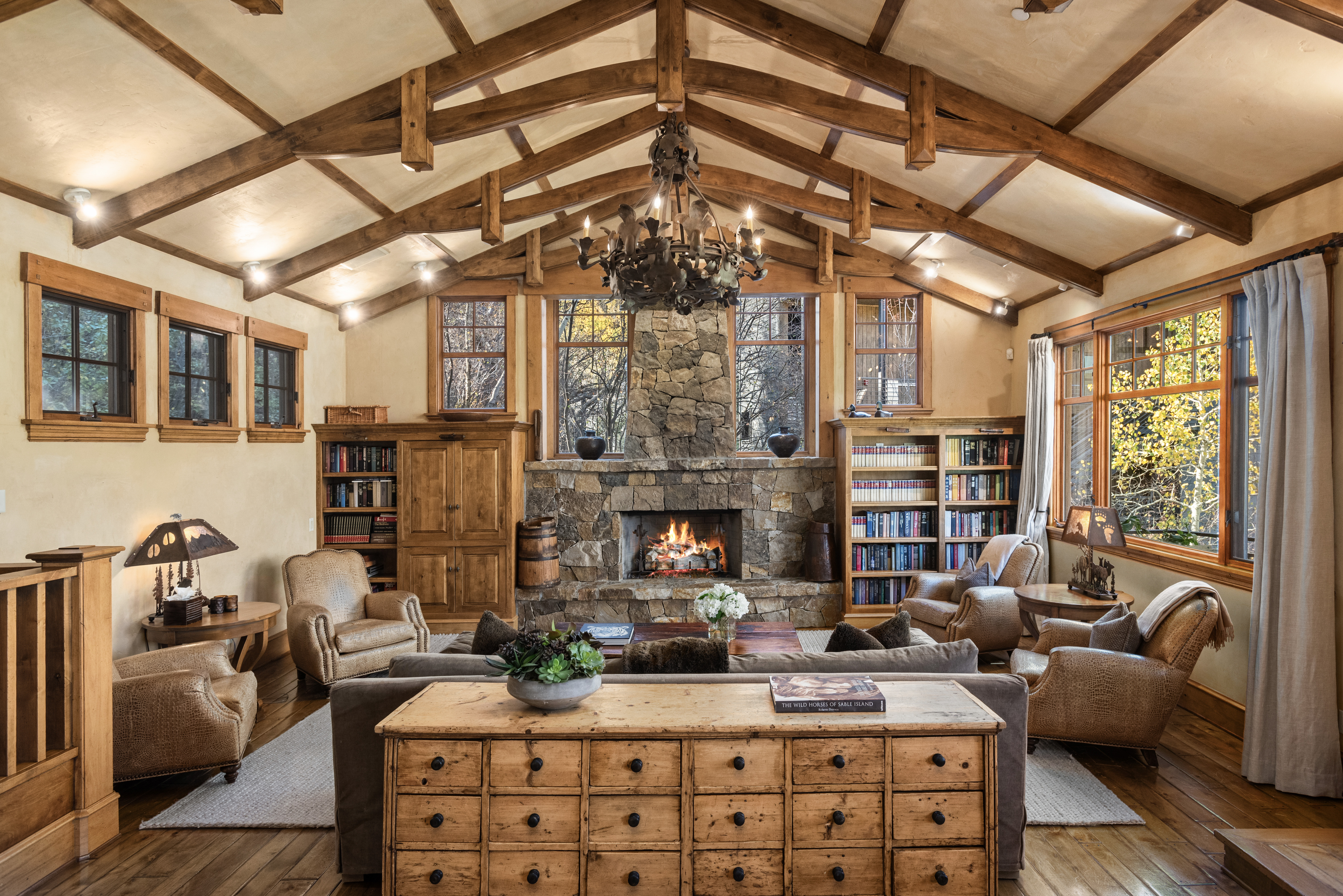 03-660SGalenaSt_241008003