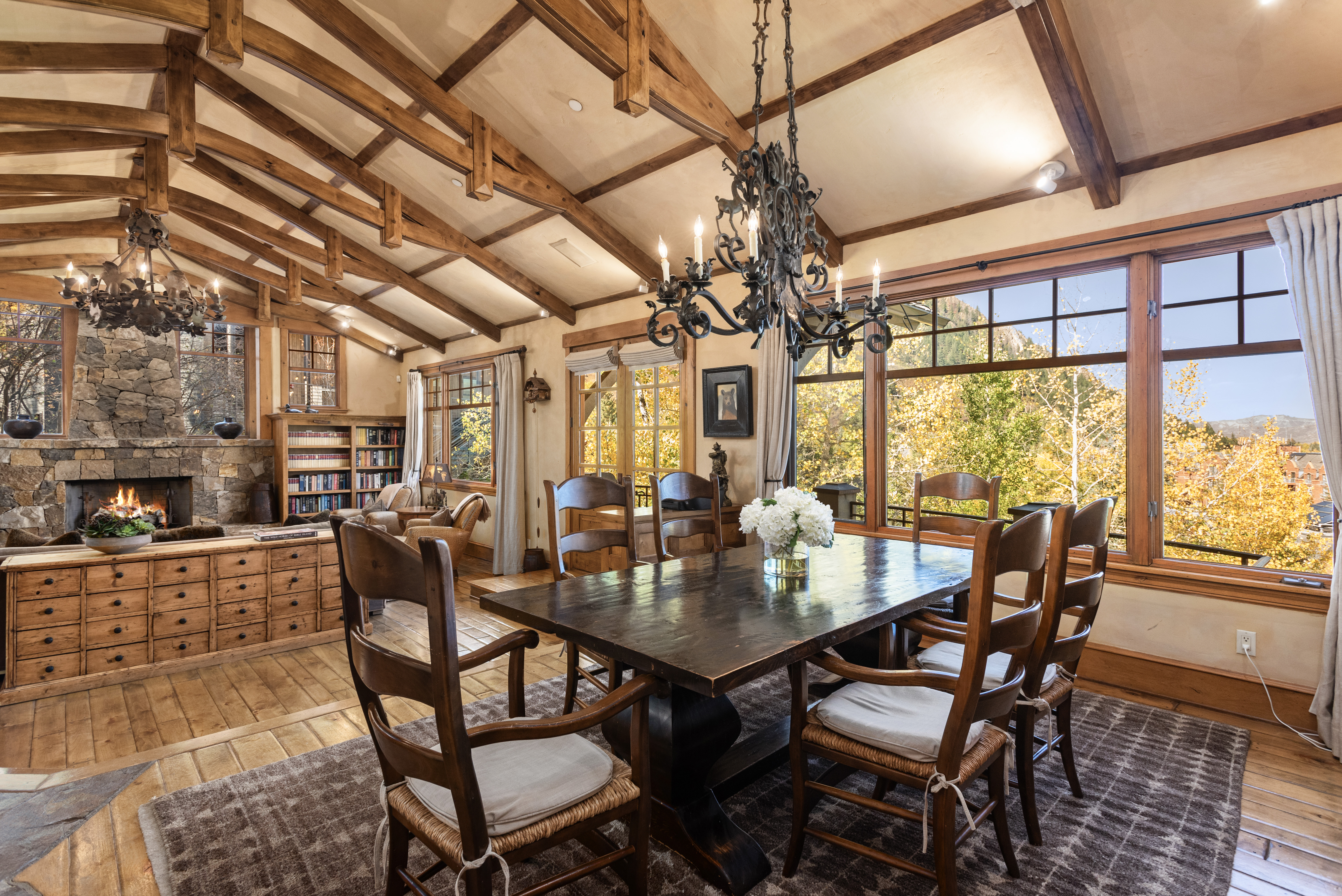 04-660SGalenaSt_241008004