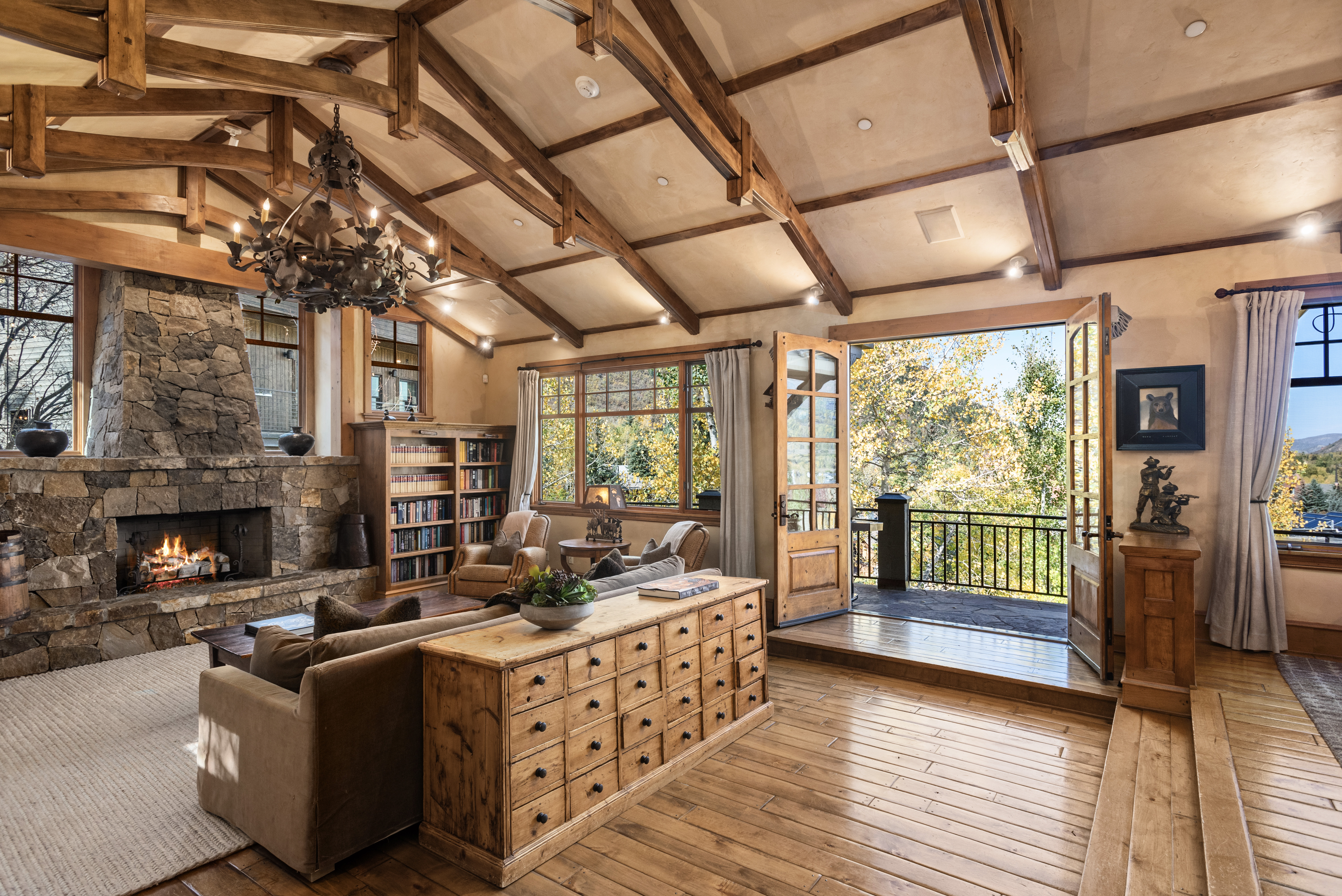 05-660SGalenaSt_241008005