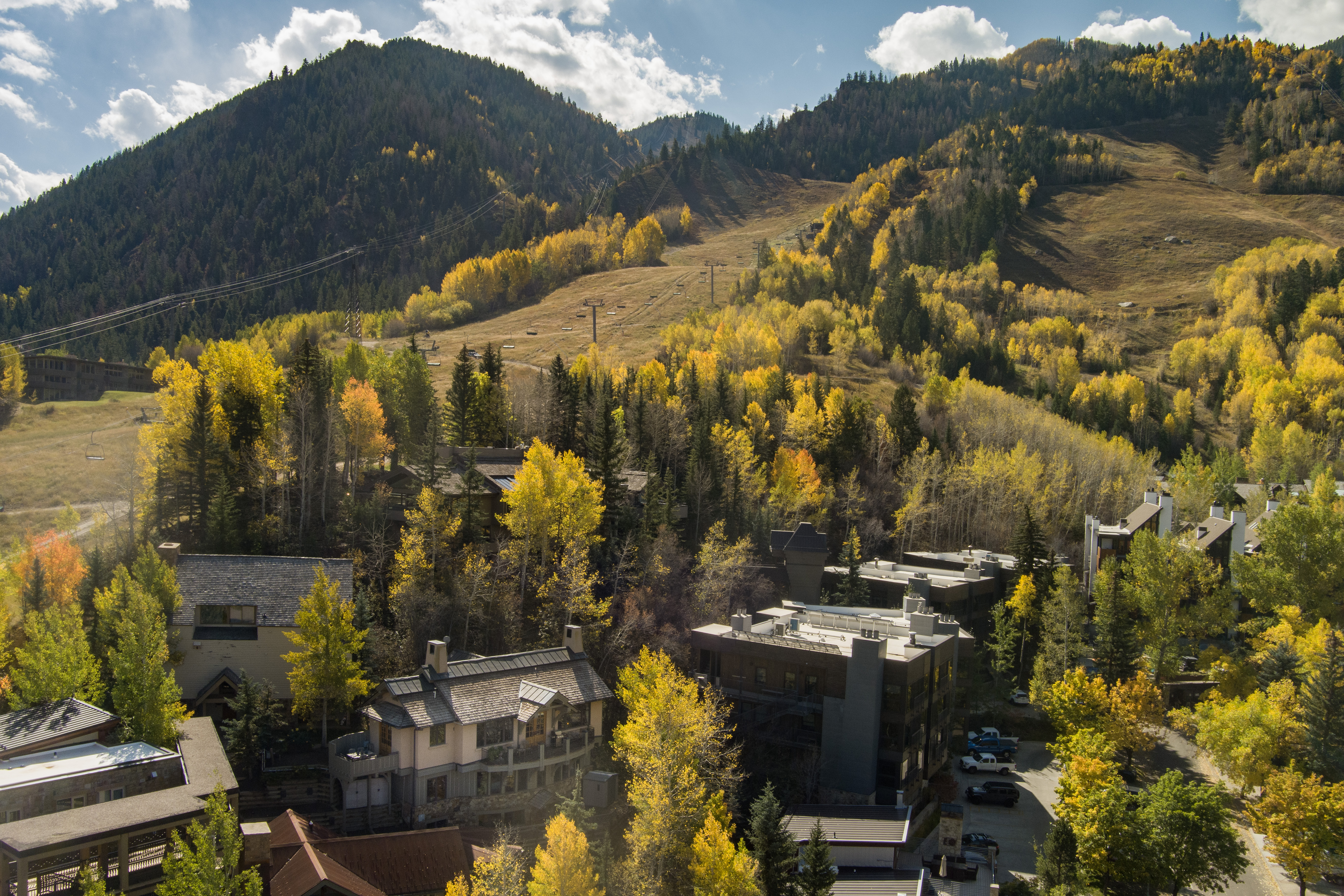 32-660SGalenaSt_241008032